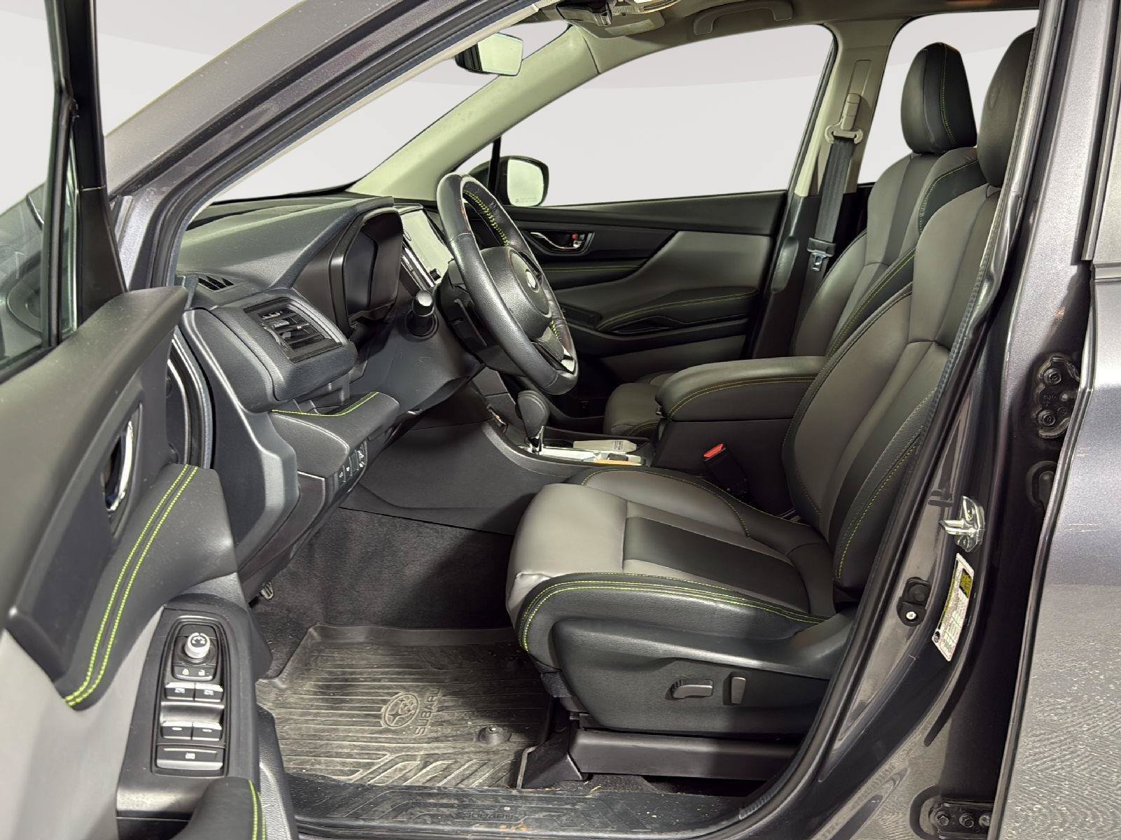 Used 2024 Subaru Ascent Onyx Edition AWD/4WD image 5
