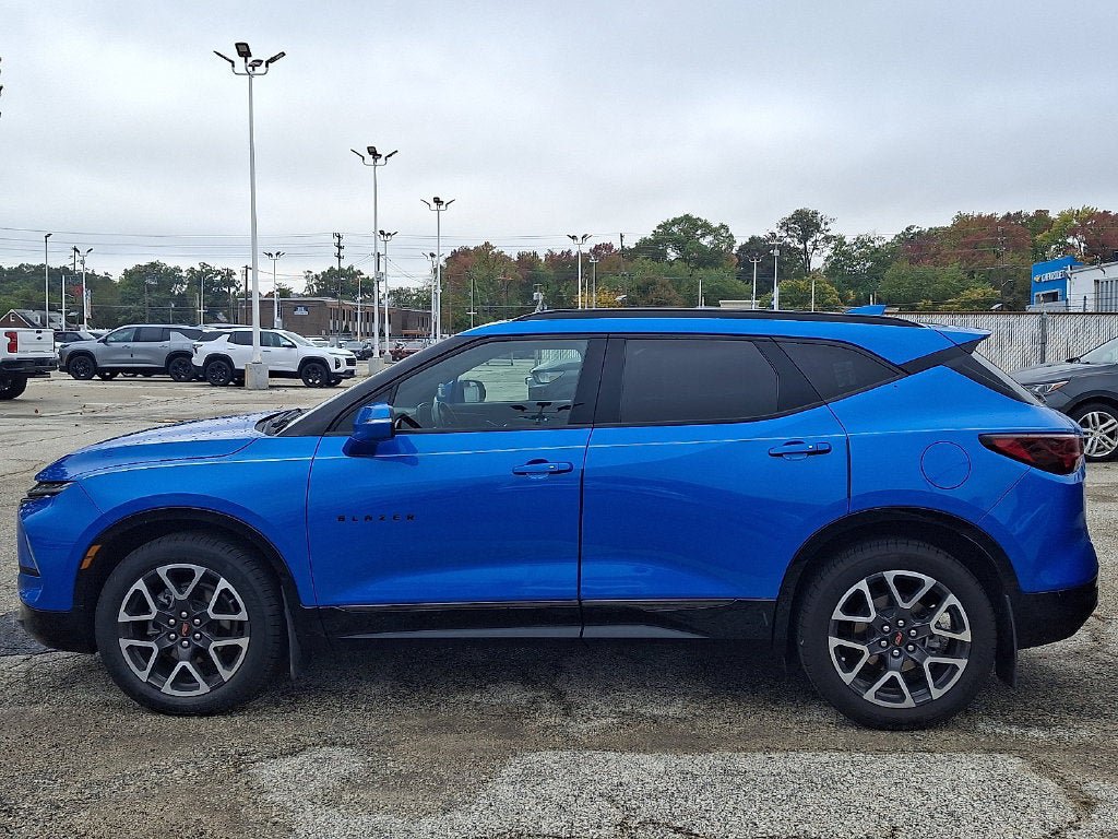 Used 2024 Chevrolet Blazer RS w/ Driver Confidence II Package FWD image 5