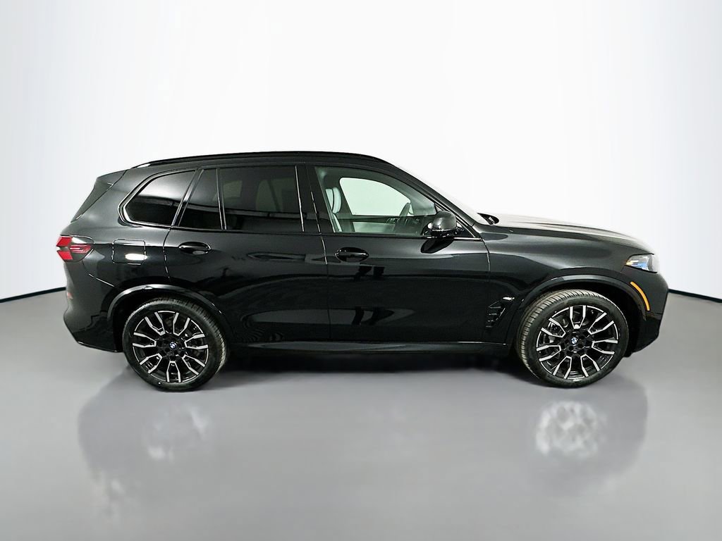 Used 2026 BMW X5 xDrive50e AWD/4WD image 4
