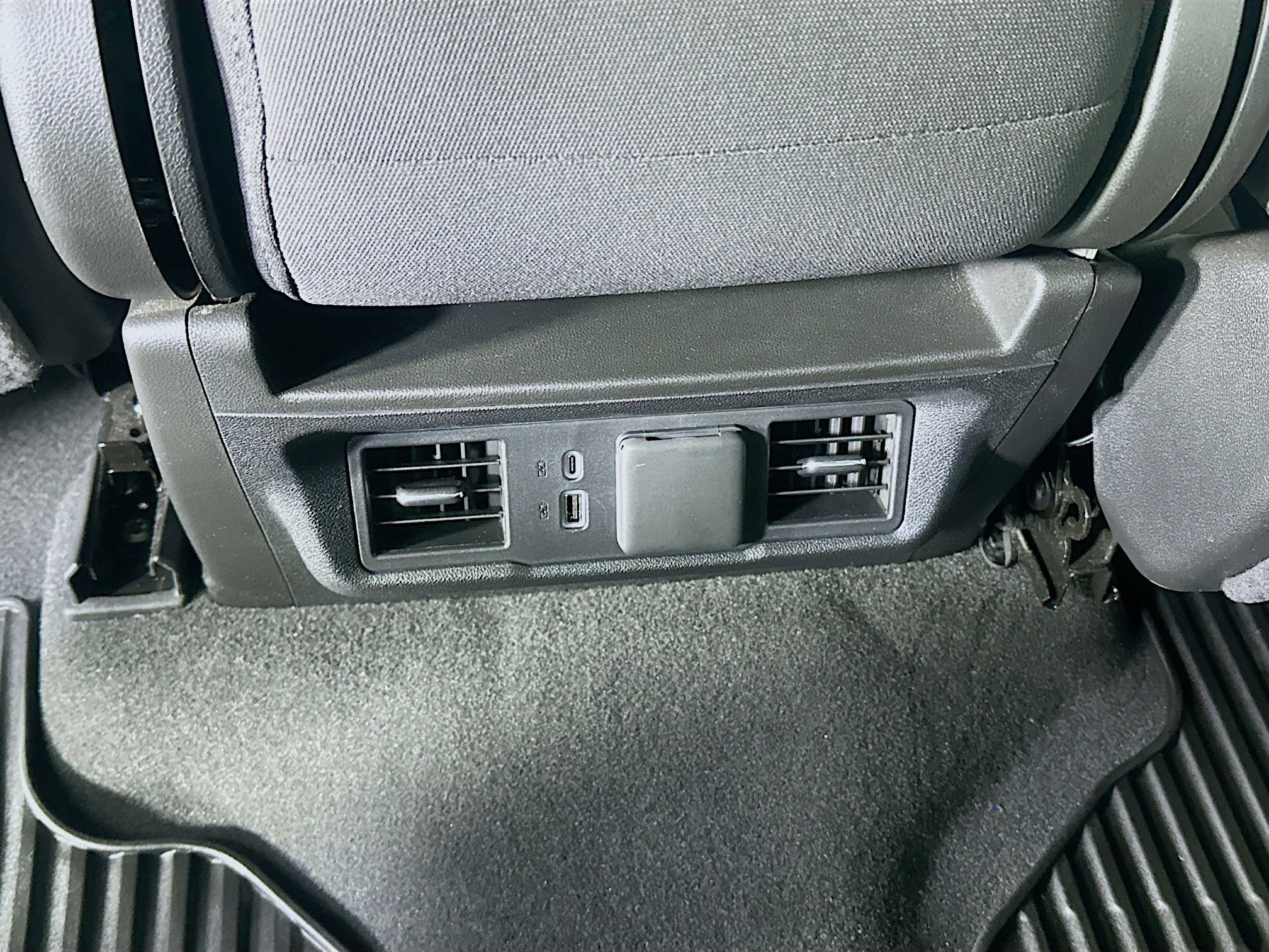 Used 2024 GMC Sierra 1500 Elevation image 25