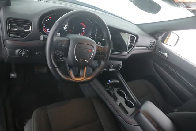 Used 2025 Dodge Durango GT w/ Blacktop Package AWD/4WD image 17