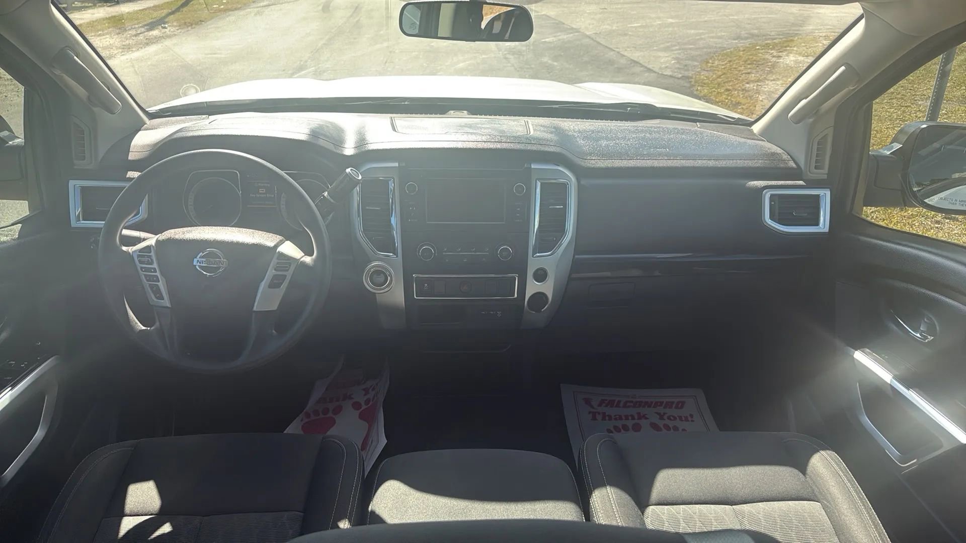 Used 2019 Nissan Titan SV RWD image 9