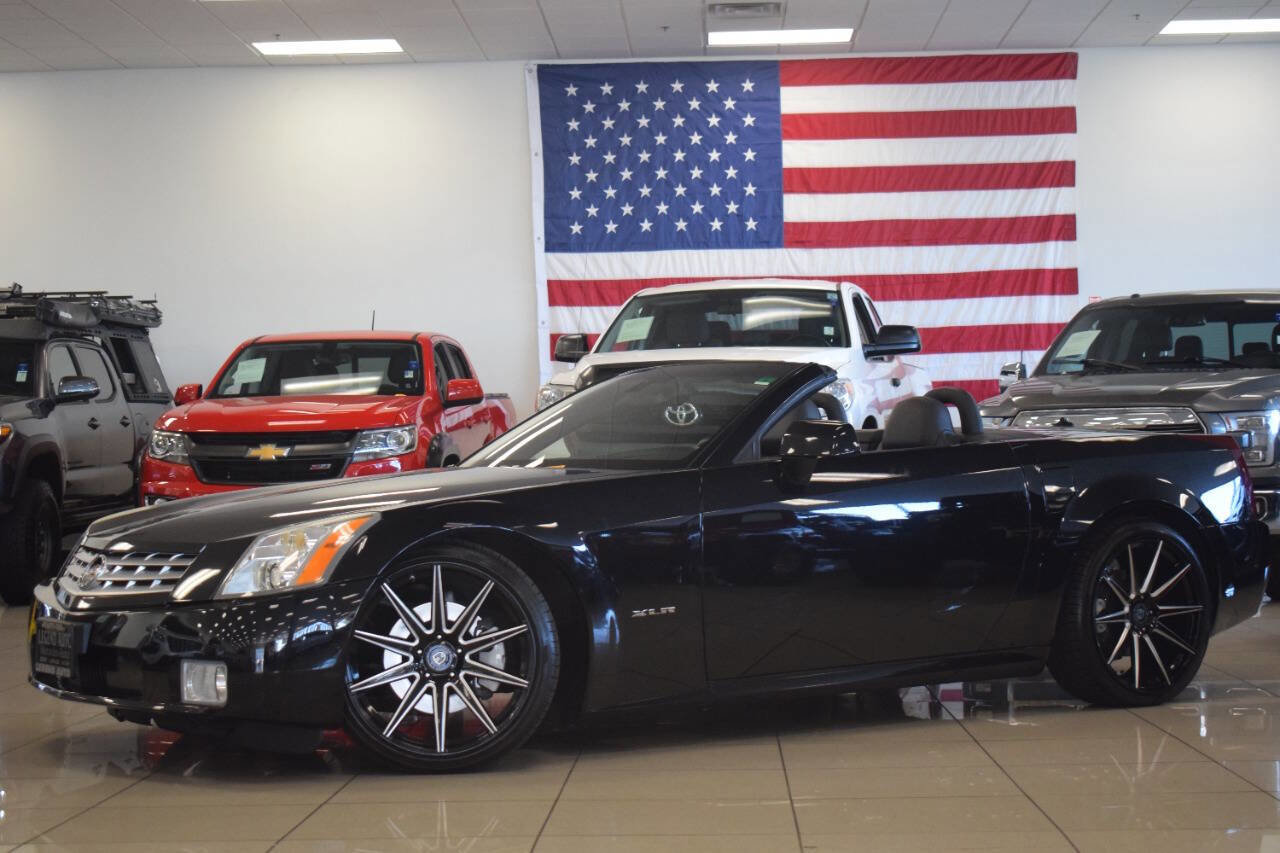 Used 2005 Cadillac XLR Base 2dr Roadster image 37