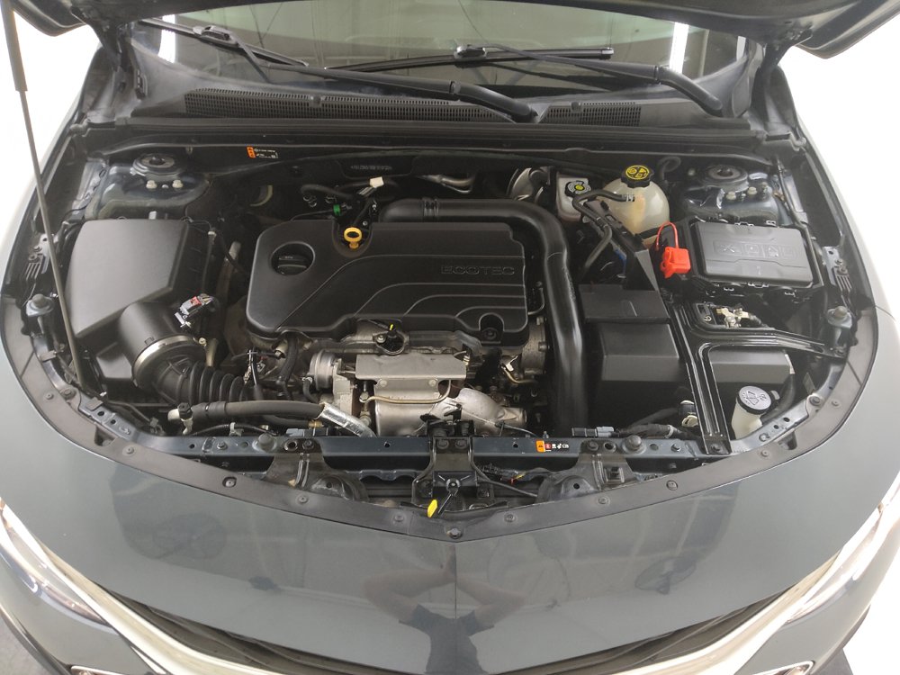 Used 2021 Chevrolet Malibu LT FWD image 30