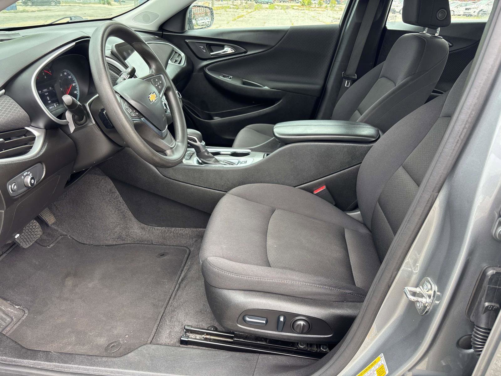 Used 2024 Chevrolet Malibu LT image 7