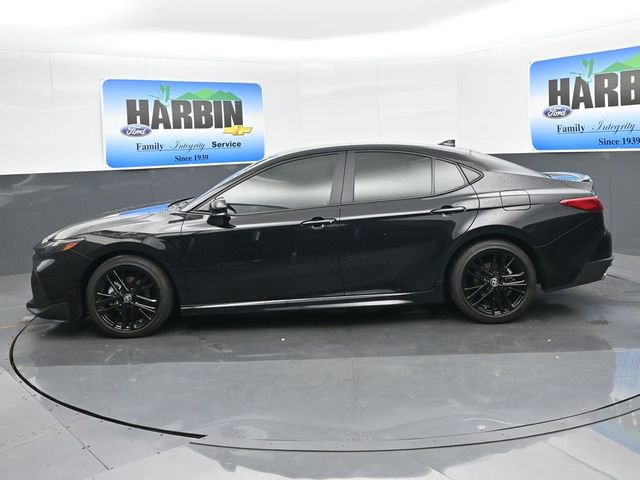 Used 2025 Toyota Camry SE FWD image 2