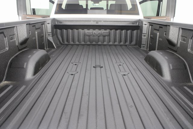 New 2026 GMC Sierra 3500 Denali w/ Denali Reserve Package image 24