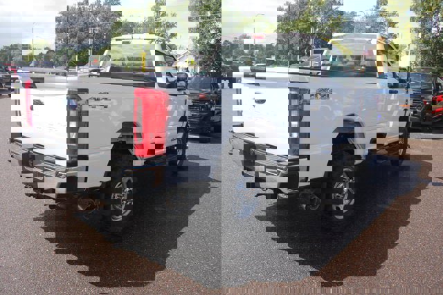 New 2026 Ford F250 XL image 4