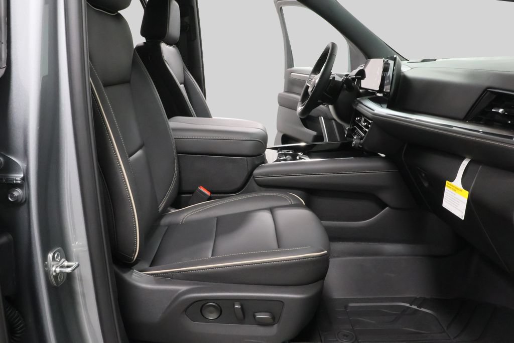 New 2026 Chevrolet Suburban Premier w/ Sun And Tow Package AWD/4WD image 36