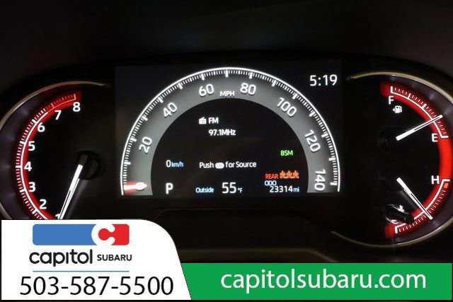 Used 2025 Toyota RAV4 XLE AWD/4WD image 17