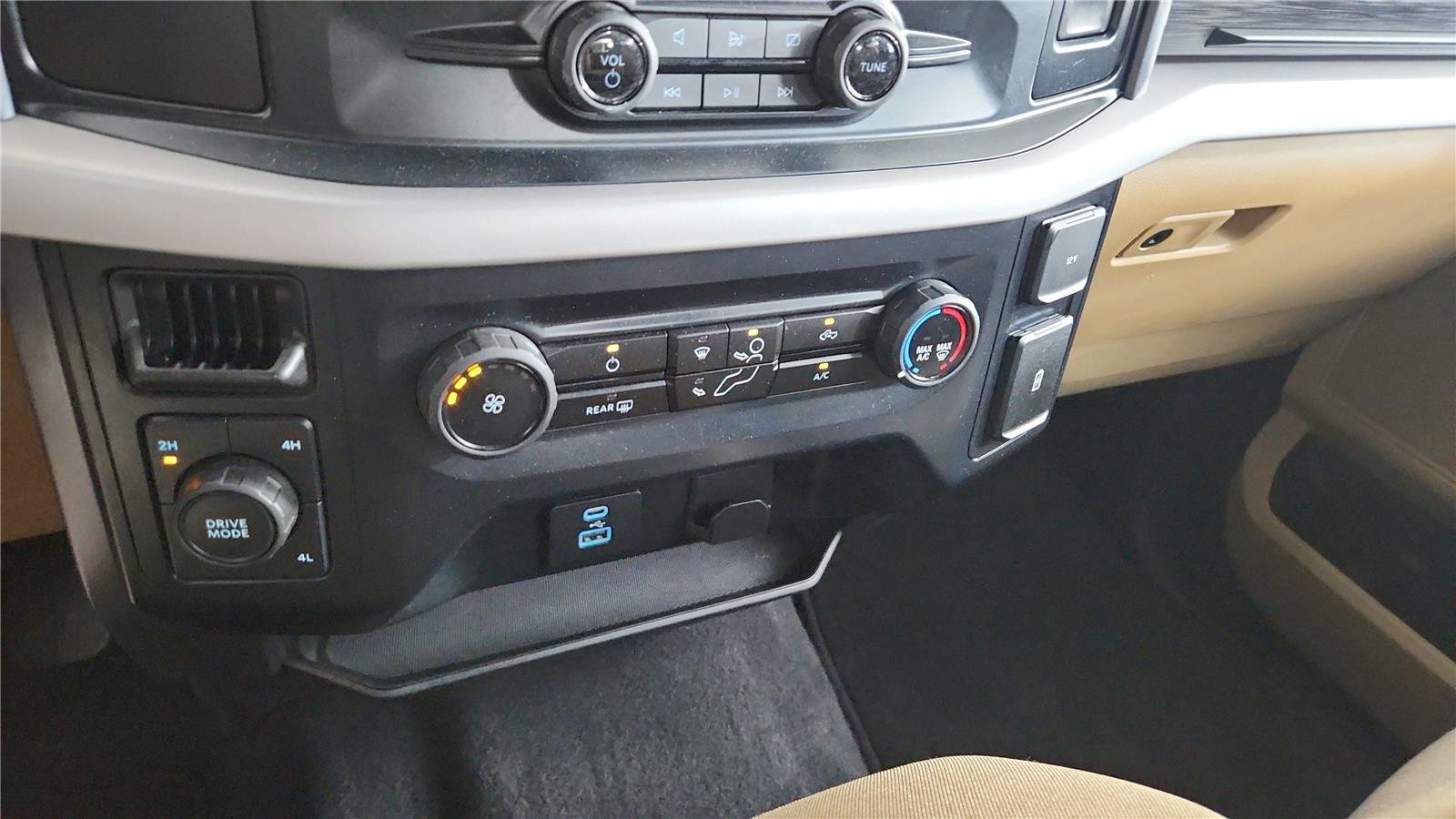 Used 2023 Ford F150 XLT AWD/4WD image 27