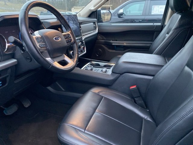 Used 2024 Ford Expedition XLT image 10
