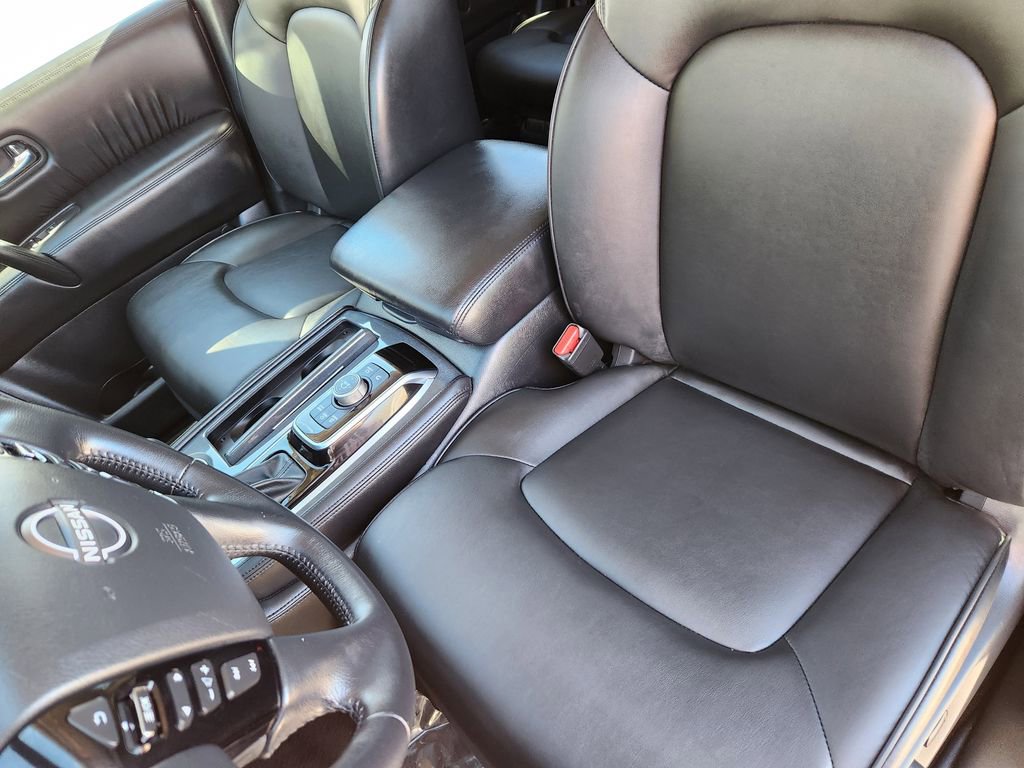 Used 2024 Nissan Armada SV image 10
