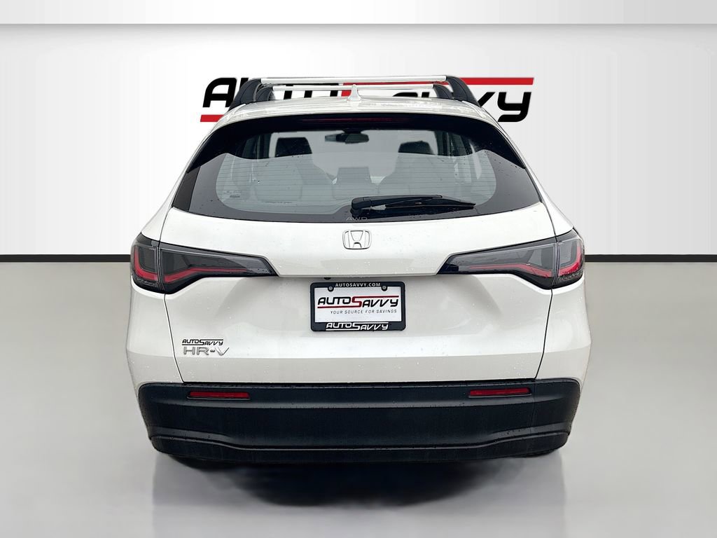 Used 2024 Honda HR-V LX image 6