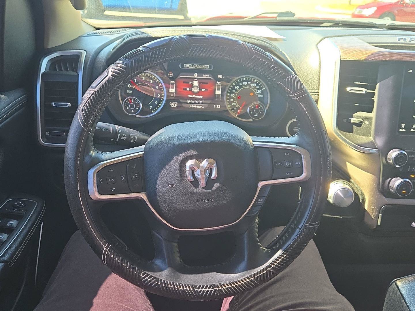 Used 2020 RAM 1500 Laramie AWD/4WD image 18