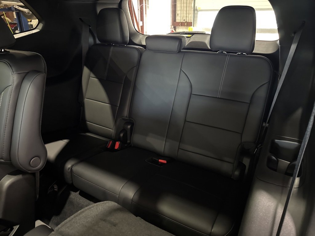 New 2025 GMC Acadia Elevation w/ Elevation Premium Package image 37