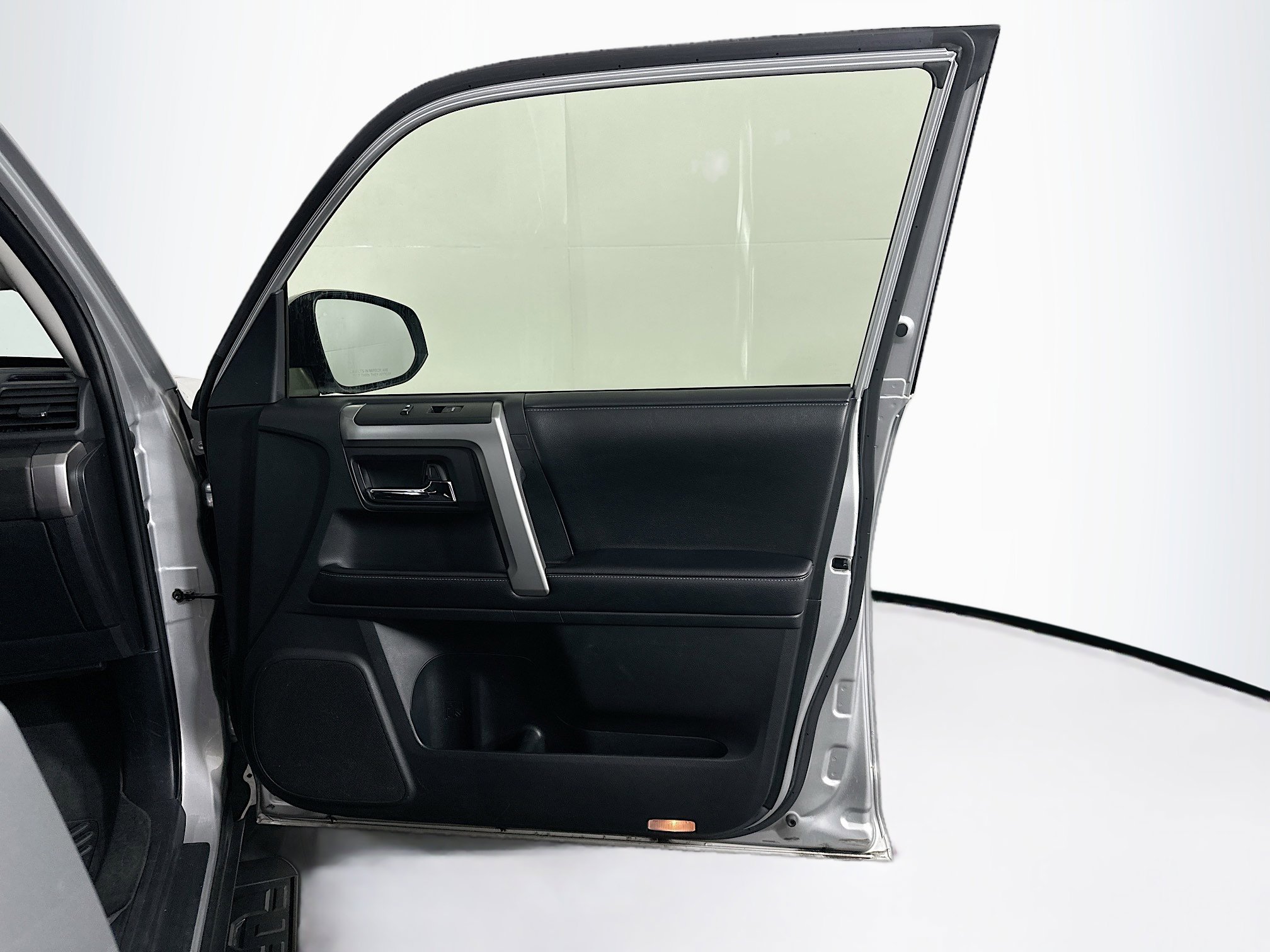 Used 2019 Toyota 4Runner SR5 image 30