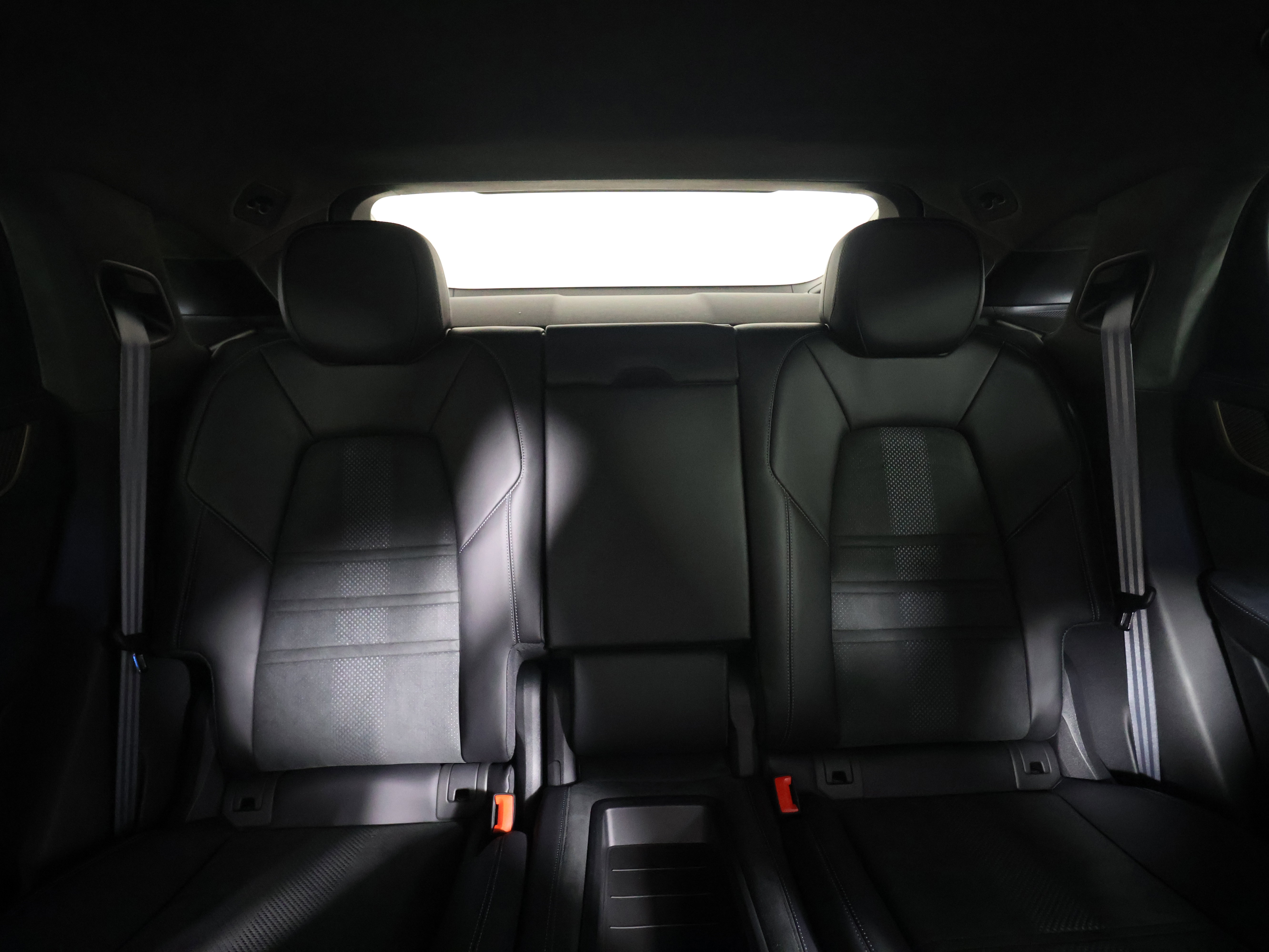 New 2025 Porsche Cayenne Turbo GT image 16
