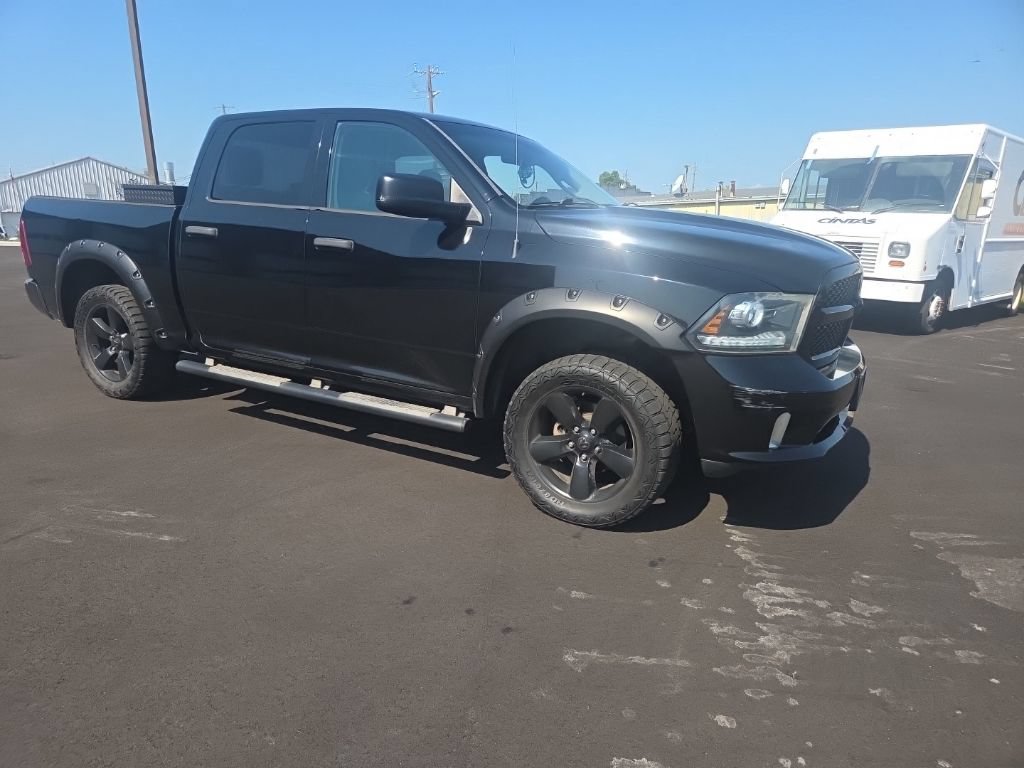Used 2014 RAM 1500 Express w/ Black Ram 1500 Express Group RWD image 18