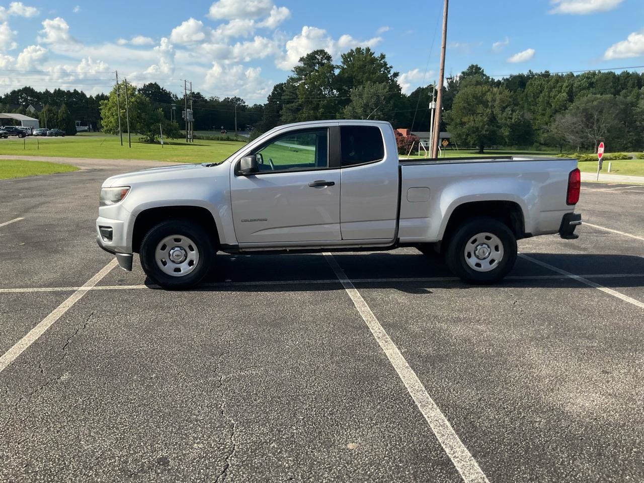 Used 2019 Chevrolet Colorado W/T RWD image 12