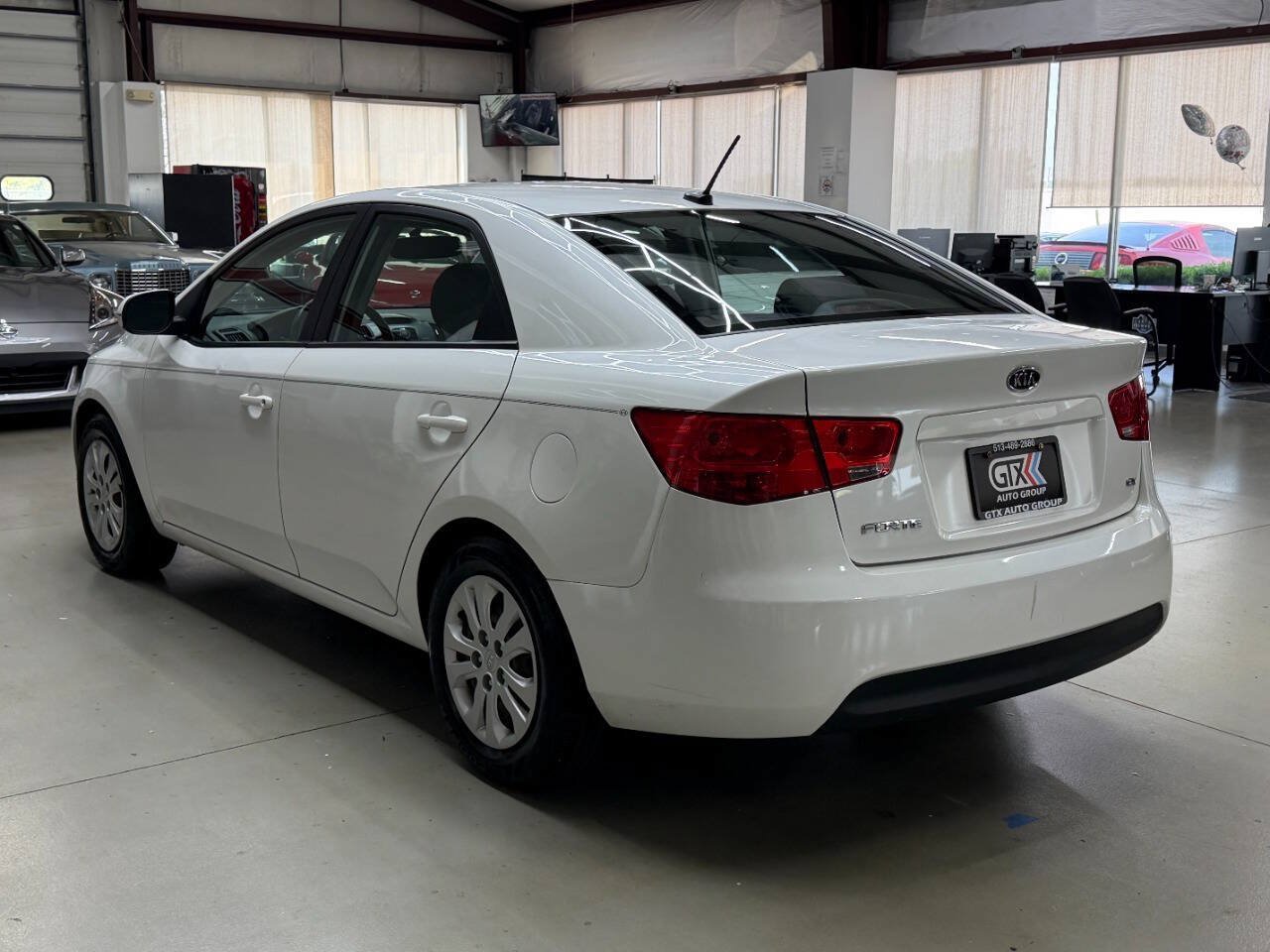 Used 2013 Kia Forte EX FWD image 4