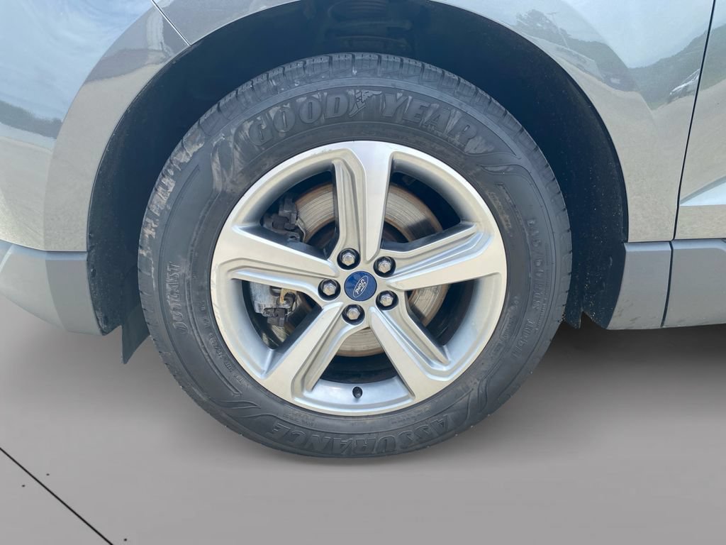 Certified 2019 Ford Edge SEL w/ Equipment Group 201A AWD/4WD image 9