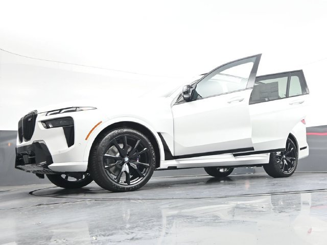 New 2027 BMW X7 M60i AWD/4WD image 45
