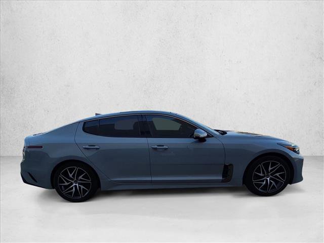 Used 2022 Kia Stinger GT-Line w/ Sun & Sound Package RWD image 4