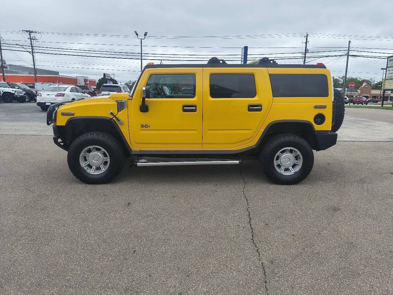 Used 2003 HUMMER H2 w/ Preferred Equipment Group AWD/4WD image 24