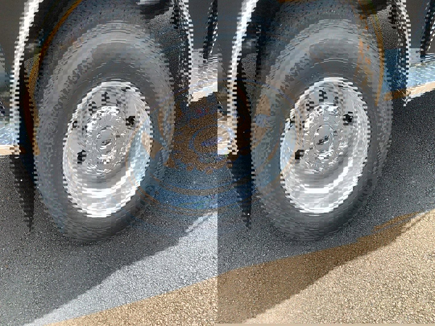 New 2025 Ford F450 Lariat image 12