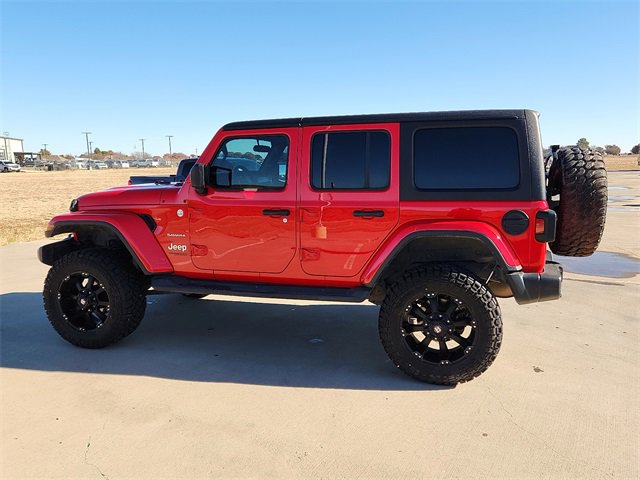 Used 2018 Jeep Wrangler Unlimited Sahara image 2