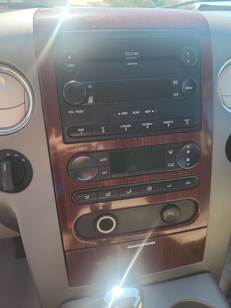 Used 2006 Ford F150 Lariat image 5