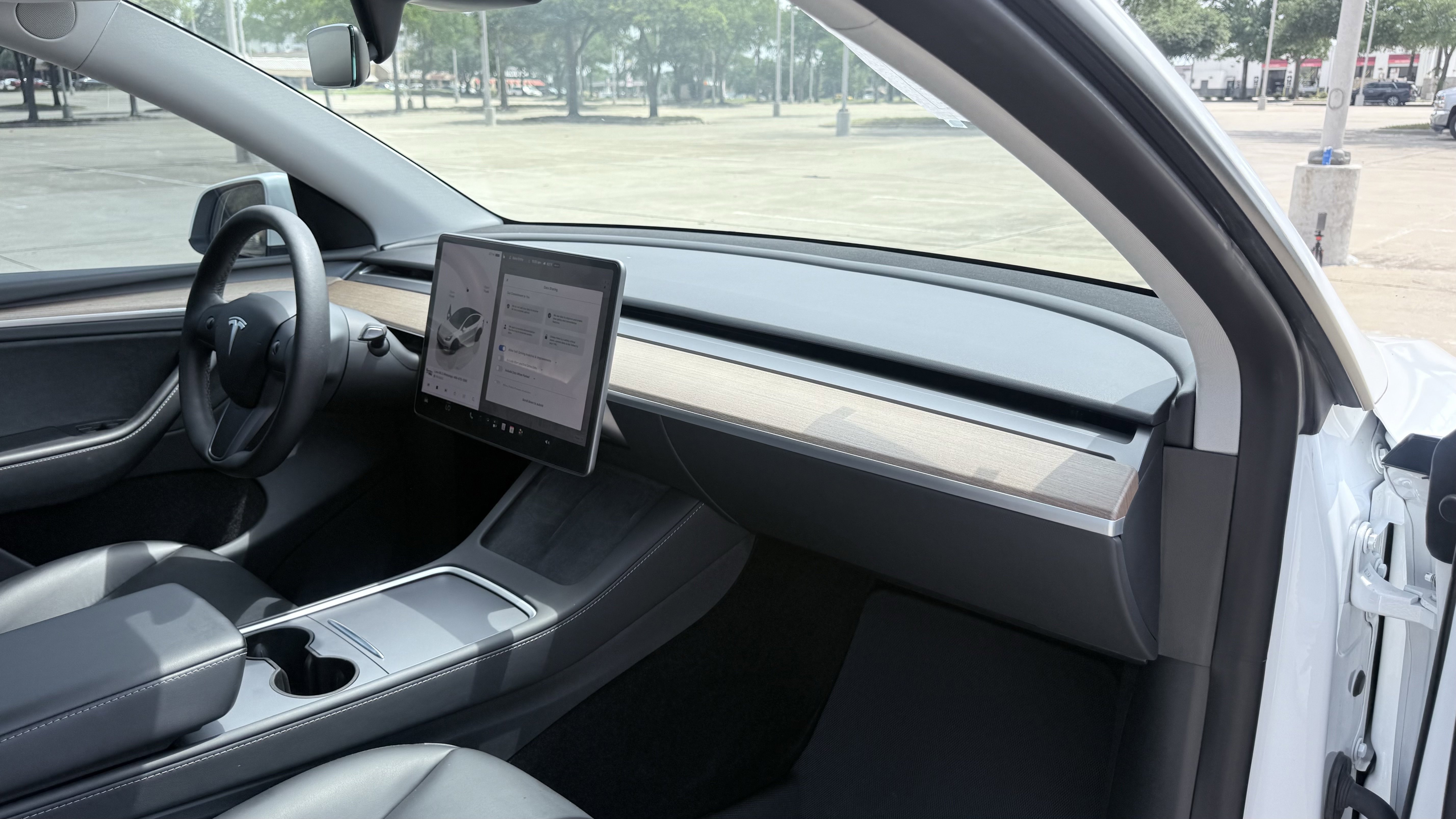 Used 2023 Tesla Model Y Long Range AWD/4WD image 48