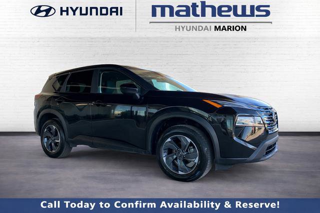 Used 2025 Nissan Rogue SV image 3