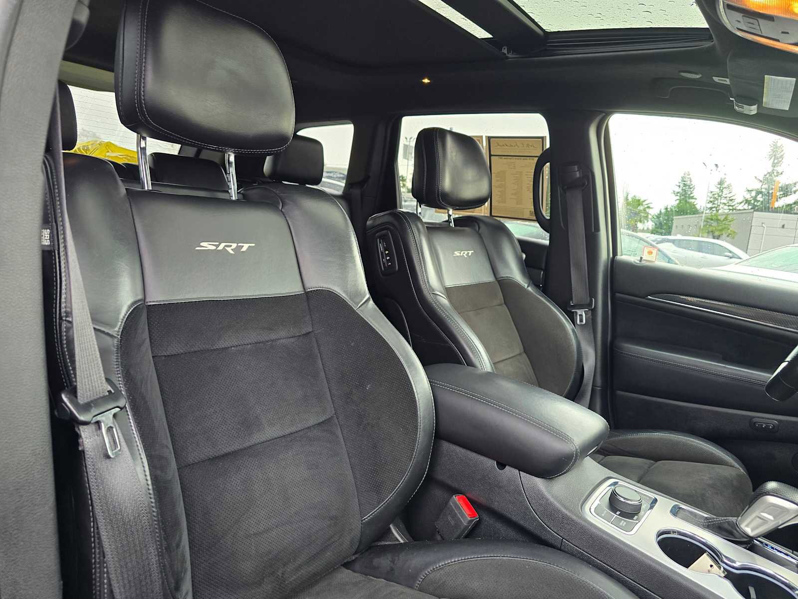 Used 2019 Jeep Grand Cherokee SRT image 10