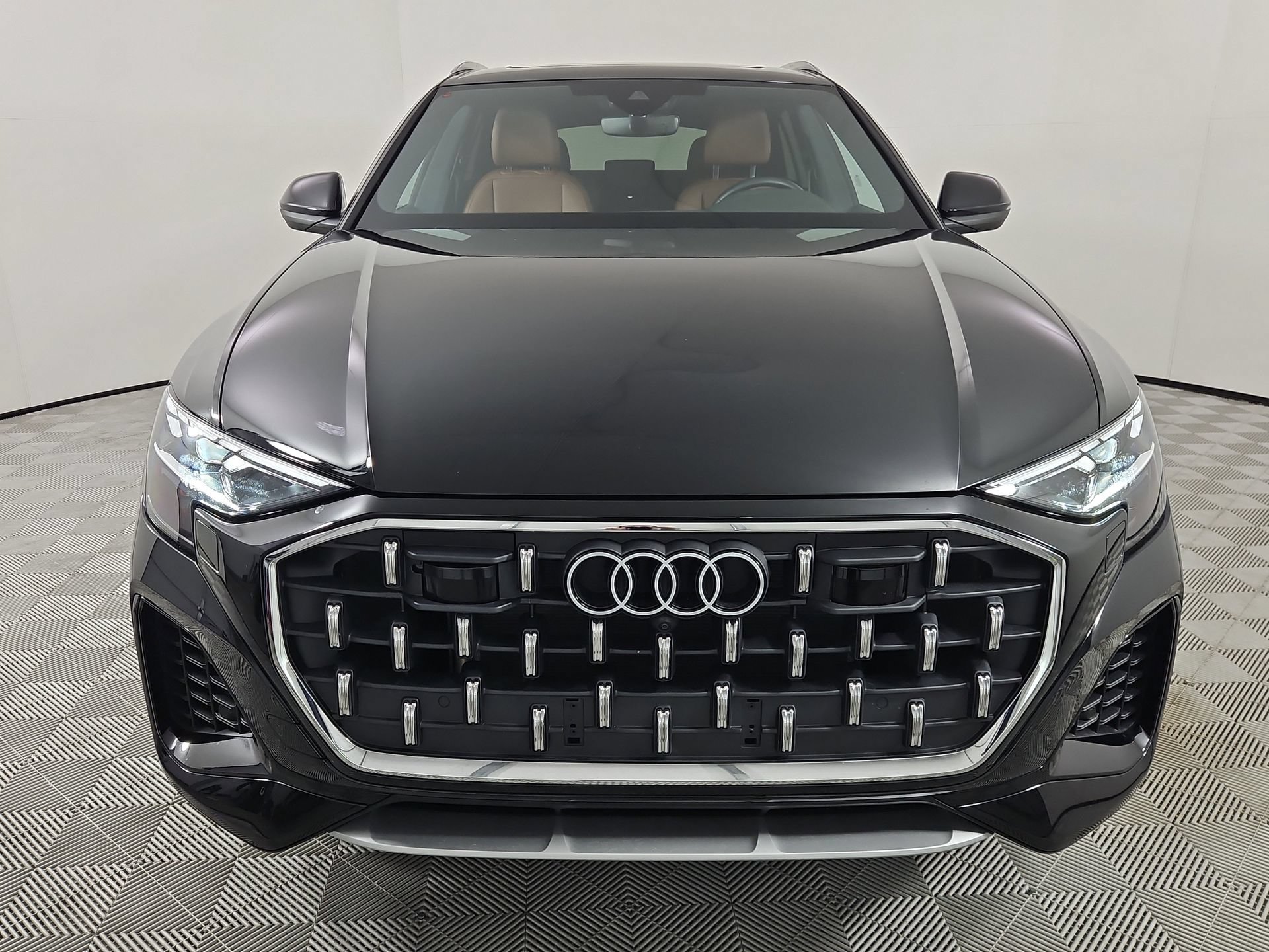 Certified 2025 Audi Q8 Premium Plus w/ Premium Plus Package AWD/4WD image 2