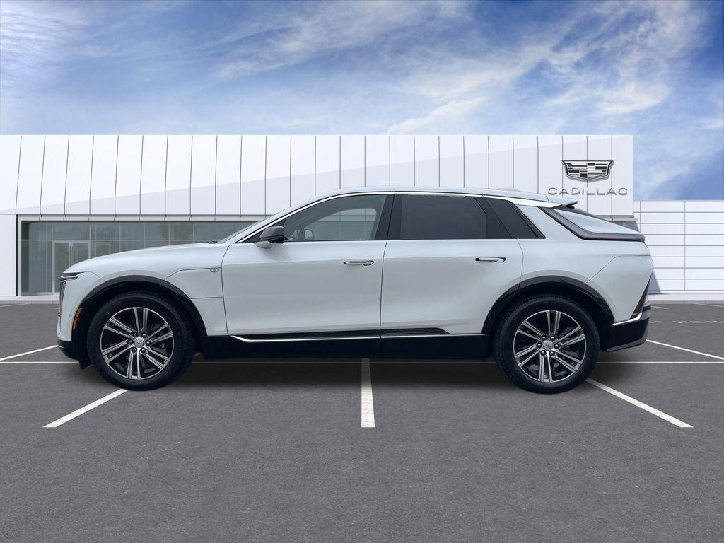 Certified 2024 Cadillac Lyriq Luxury image 5