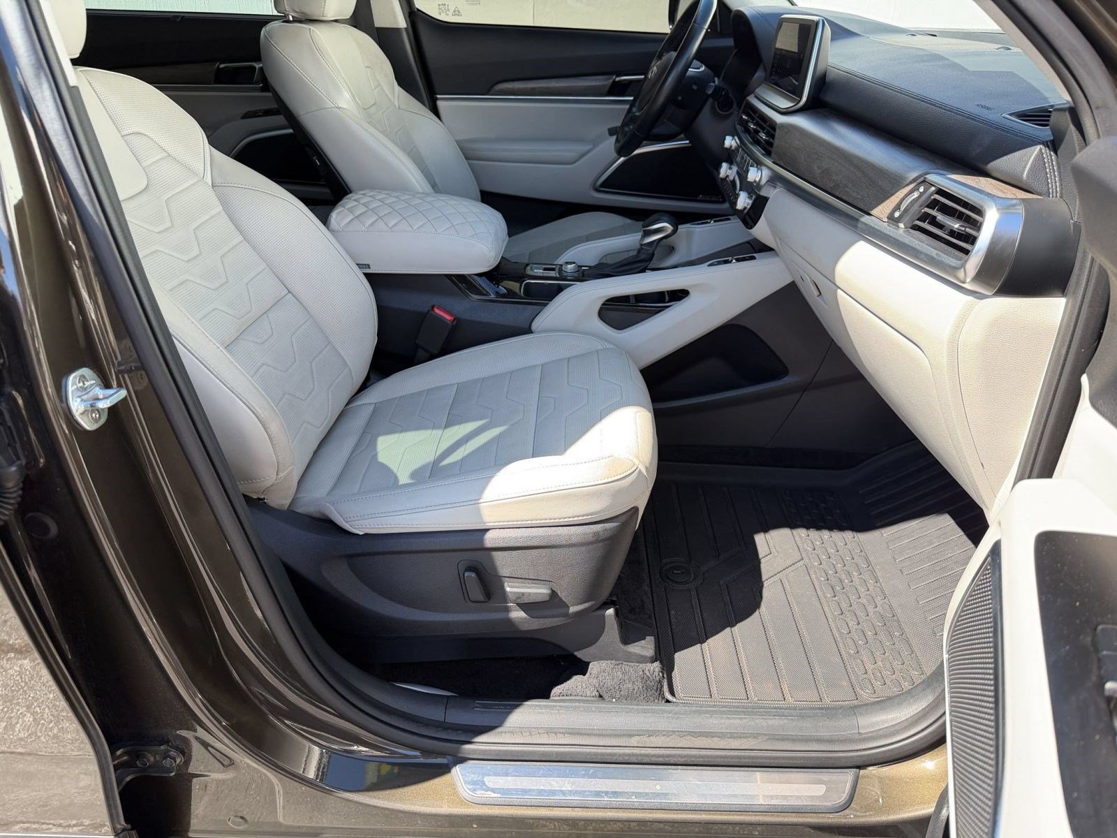 Used 2021 Kia Telluride SX w/ SX Prestige Package AWD/4WD image 24