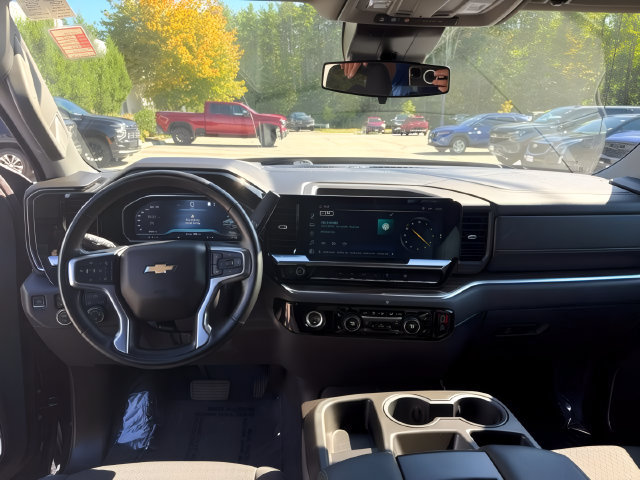 Used 2023 Chevrolet Silverado 1500 LT AWD/4WD image 19