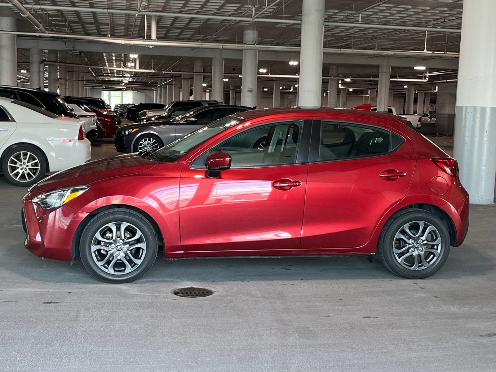 Used 2020 Toyota Yaris LE FWD image 7