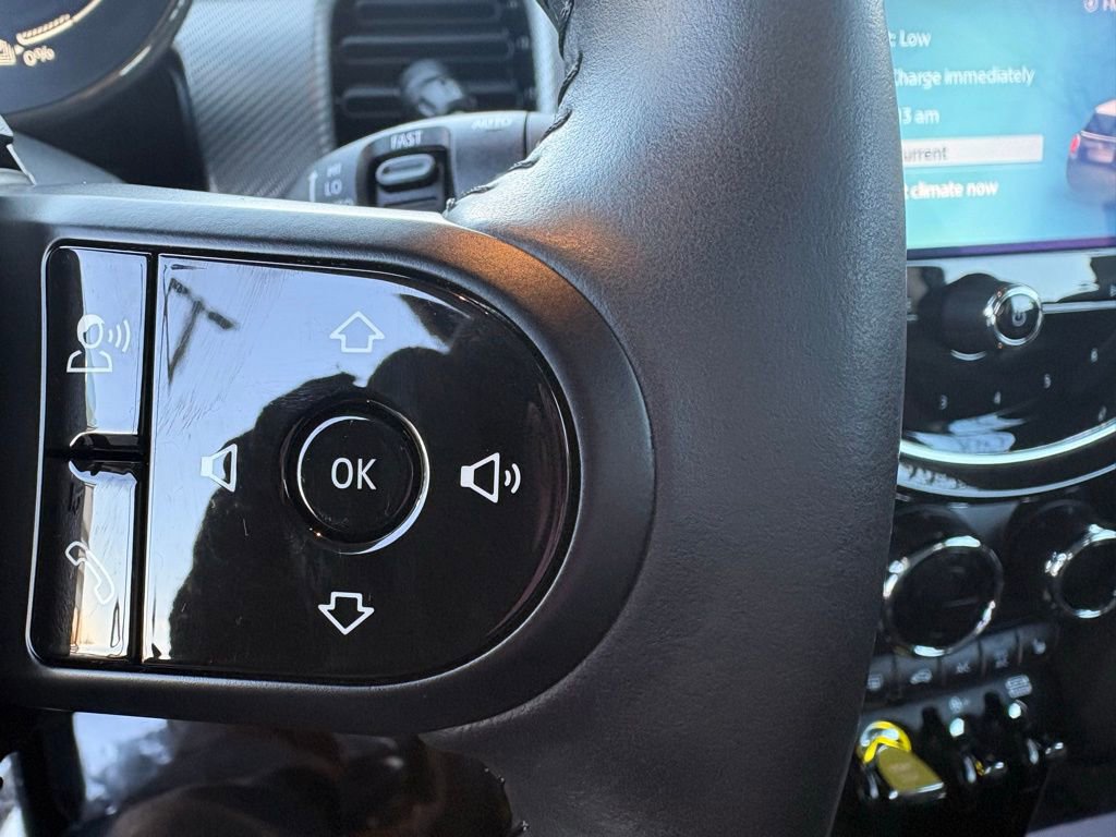 Used 2024 MINI Cooper SE image 17