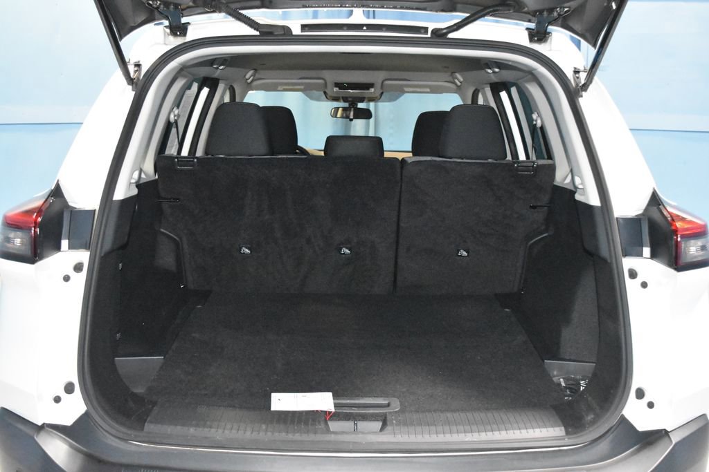 Certified 2023 Nissan Rogue SV image 26