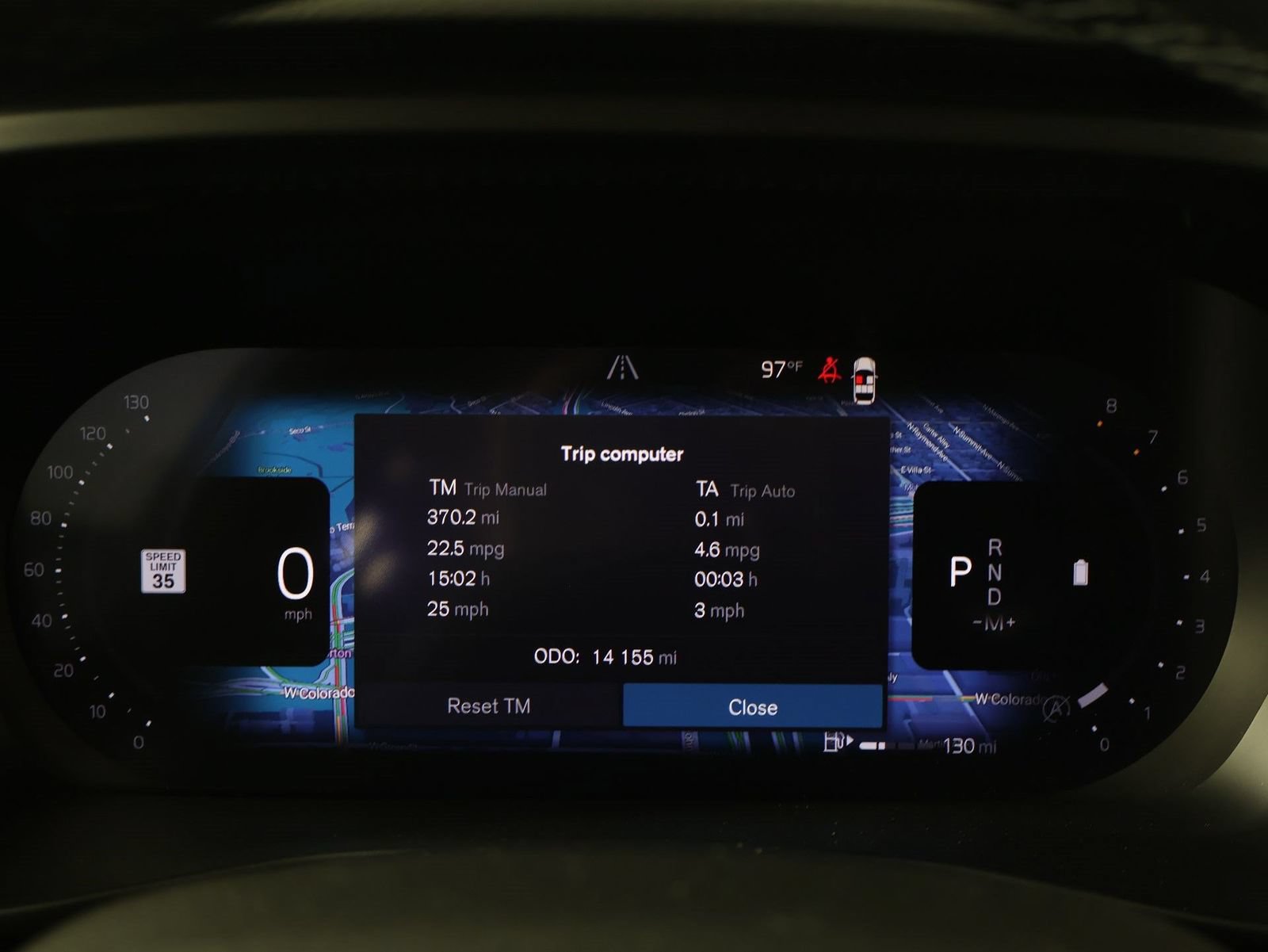 Certified 2025 Volvo XC40 B5 Plus AWD/4WD image 12