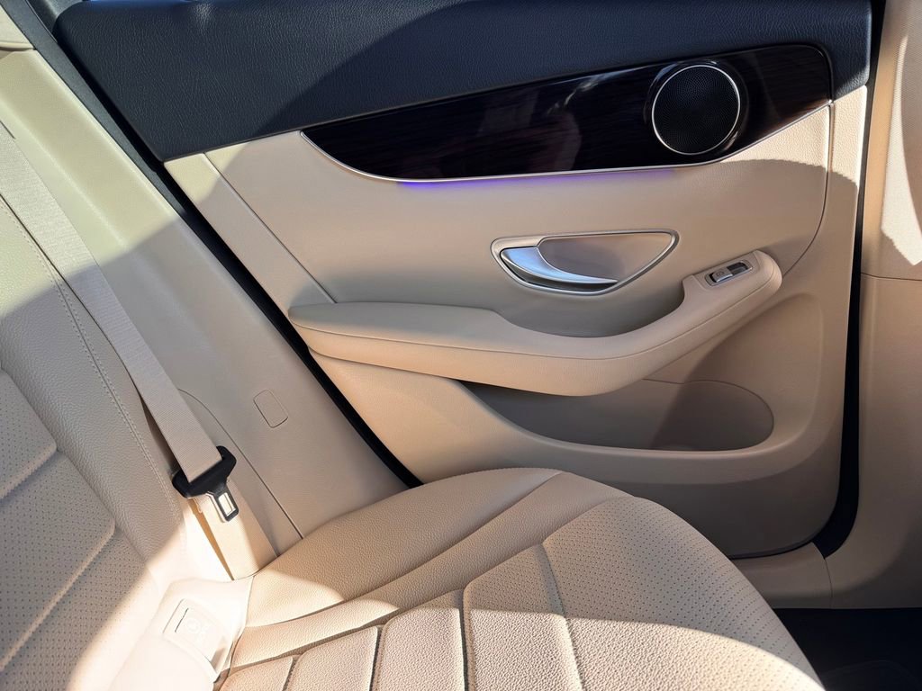 Used 2022 Mercedes-Benz GLC 300 image 28