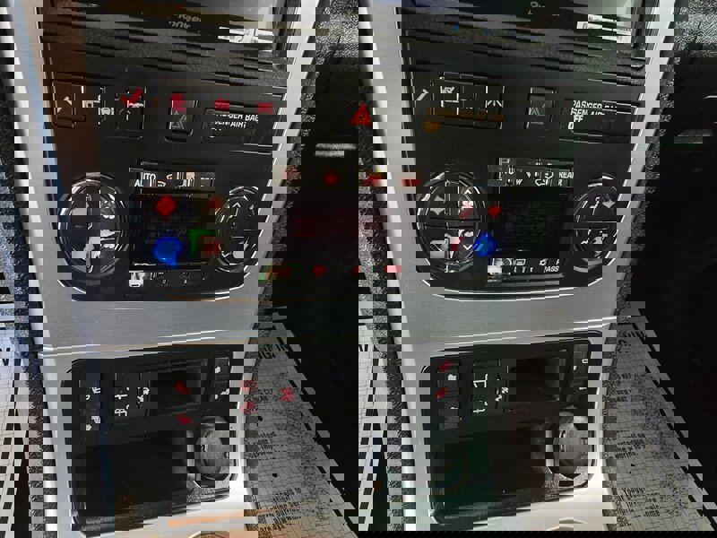 Used 2009 GMC Acadia SLT image 26