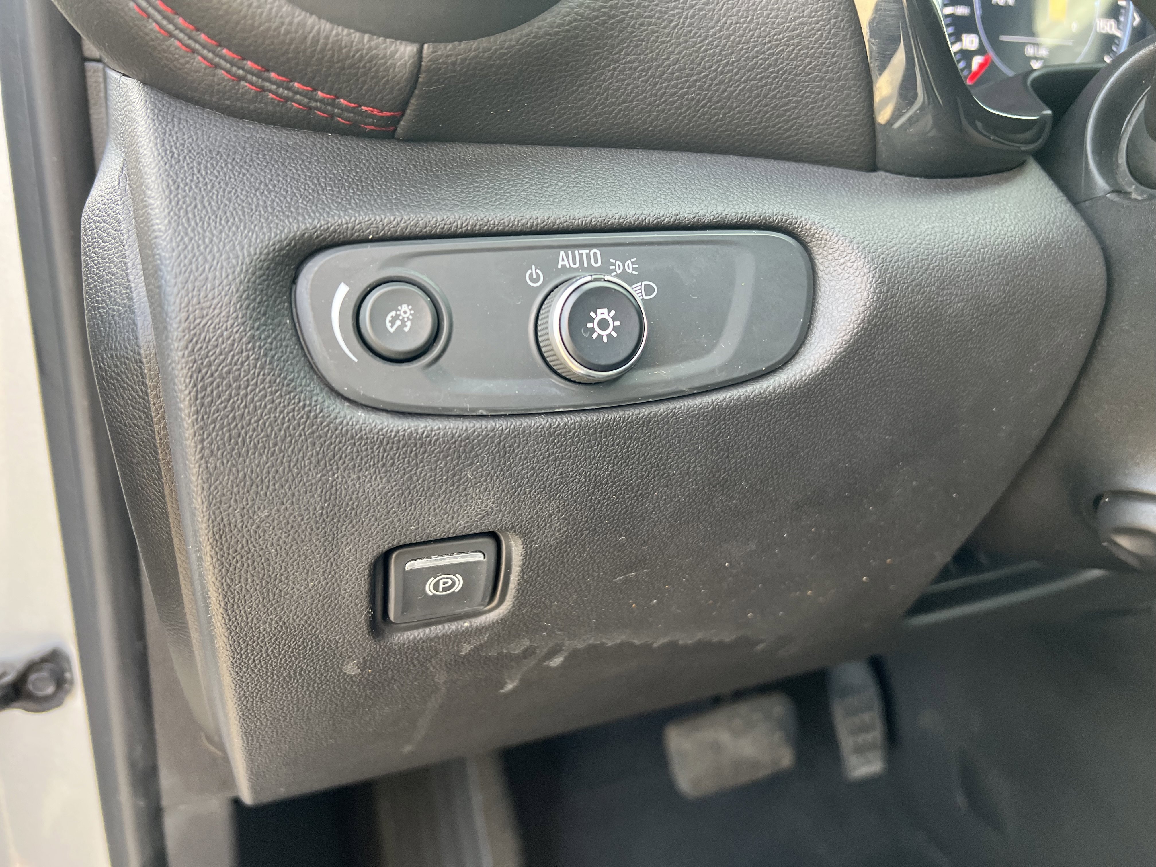 Used 2021 Chevrolet Blazer RS w/ Enhanced Convenience Package image 20