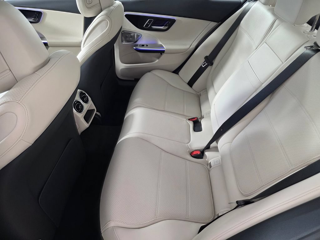 New 2026 Mercedes-Benz C 300 4MATIC Sedan image 11