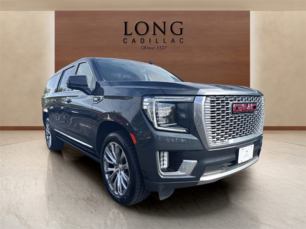 Used 2021 GMC Yukon XL Denali w/ Denali Premium Package image 3