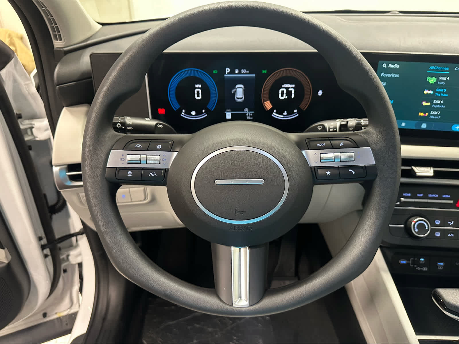 New 2026 Hyundai Tucson SE FWD image 13
