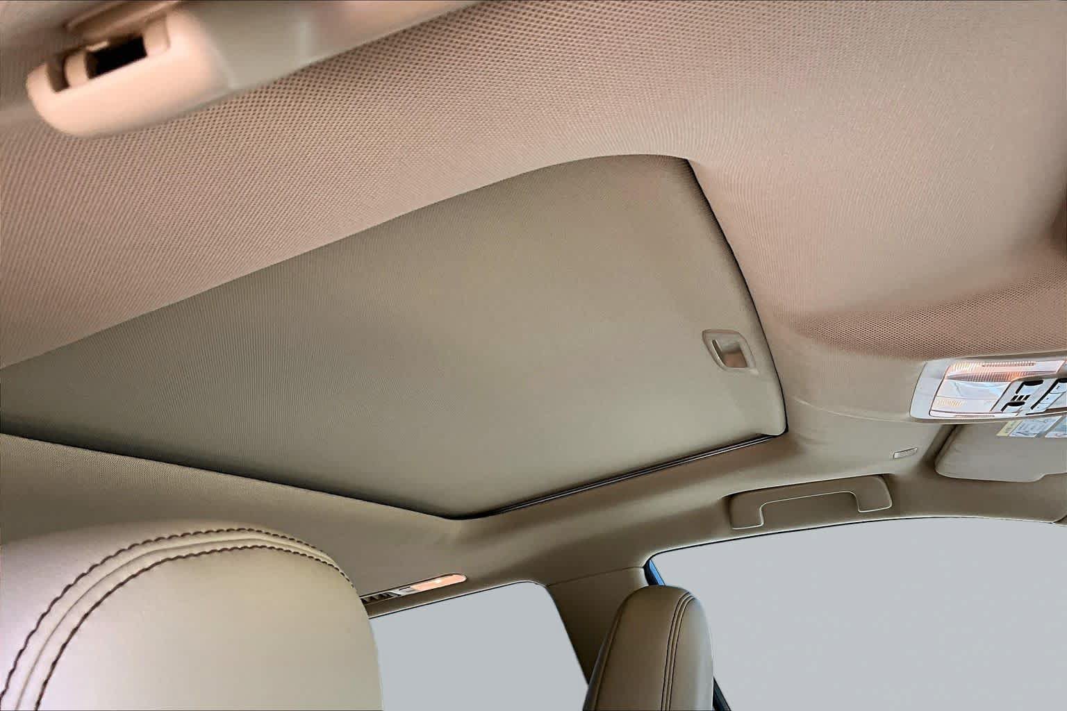 Used 2018 Toyota Highlander Limited FWD image 14